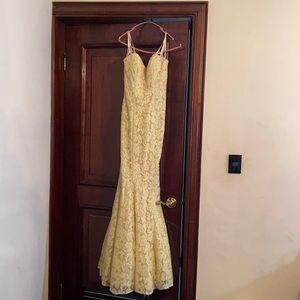 La femme strapless gown size 4